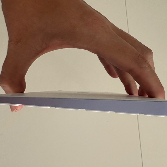 APPLE Magic Keyboard ~ Purple with Touch ID - Picture 9 of 9